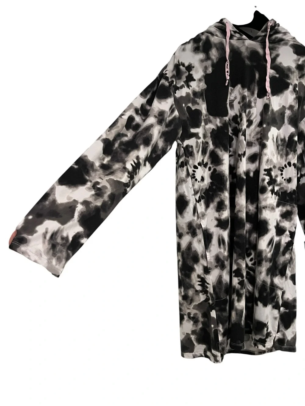 BETSEY JOHNSON Women's Black/White Tie-Dye Hooded Pullover Sleepshirt SZ M